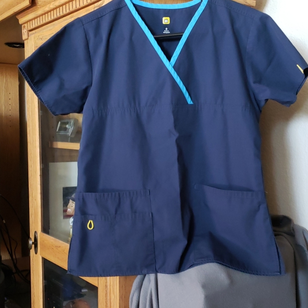 Wonderwink Scrub Top